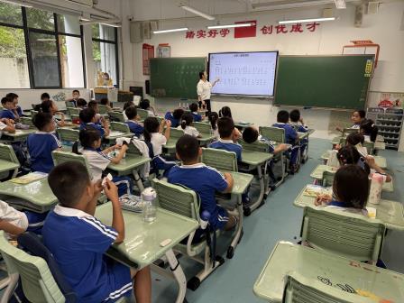 家校携手 共育未来——深圳市红桂小学2026年春季家长开放日圆满举行