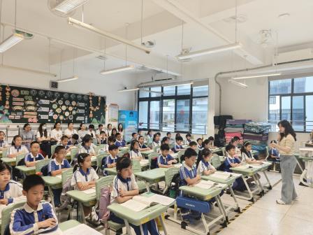 家校携手 共育未来——深圳市红桂小学2026年春季家长开放日圆满举行