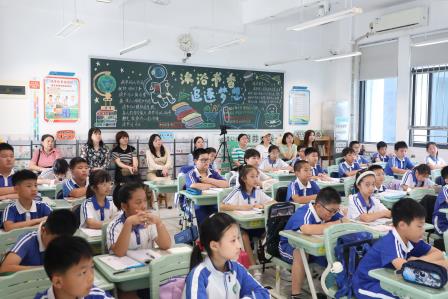 家校携手 共育未来——深圳市红桂小学2026年春季家长开放日圆满举行
