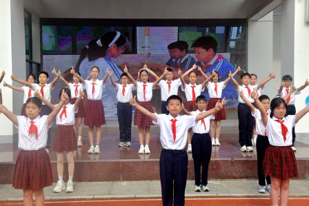 劳润童心，动创美好 —— 深圳市翠北实验小学主题升旗仪式（第九周）