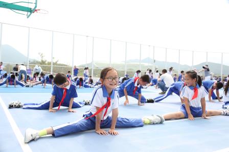童心跃动展风采，全员参与享健康——深圳市莲南教育集团安芳小学成功举办第二届春季体育节