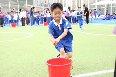 童心跃动展风采，全员参与享健康——深圳市莲南教育集团安芳小学成功举办第二届春季体育节