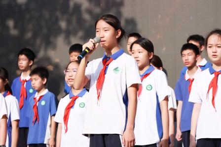 以诗致青春，以光敬时代——翠园文锦中学举行五一劳动、五四青年“双节”主题活动暨“全民阅读活动周”展示活动