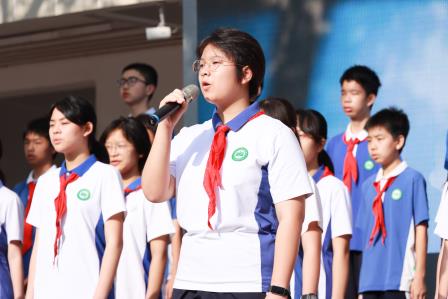 以诗致青春，以光敬时代——翠园文锦中学举行五一劳动、五四青年“双节”主题活动暨“全民阅读活动周”展示活动