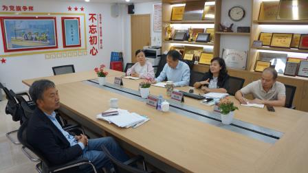 专家引领明方向 精准指导促提升 ——檀传宝教授赴南湖小学指导课题研究