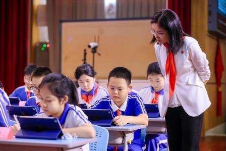 深圳市少先队名师工作室主持人示范教学观摩 首场活动在罗湖小学成功举办