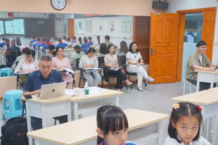 深耕课堂研教法 凝心聚力促提升 ——罗湖小学开展第二期语文青年教师研习工作坊专题活动