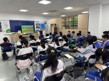 逐梦蓝天，强国有我——深圳市水库小学开展“每周半天计划”航空研学活动