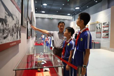 清明祭英烈，薪火永相传——锦田教育集团开展清明祭英烈主题教育