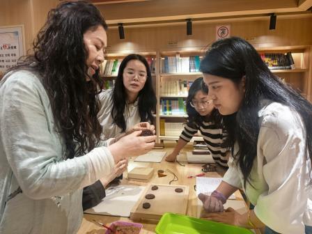 专家指导赋能课程建设，洪湖小学“荷韵馆”荷花香牌教师专场活动顺利开展