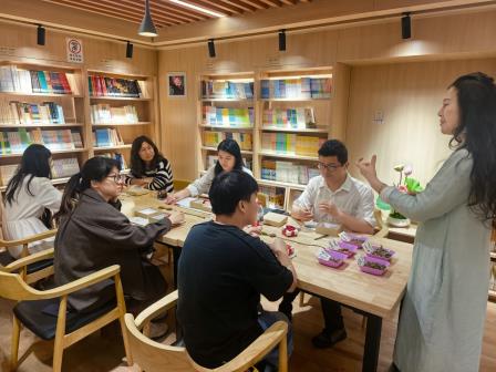 专家指导赋能课程建设，洪湖小学“荷韵馆”荷花香牌教师专场活动顺利开展