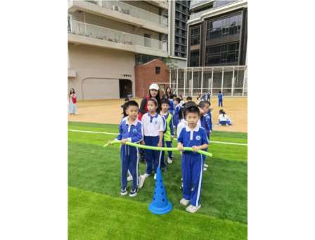 罗湖外语小学第五届体育节暨首届“纯真杯”篮球赛火热进行