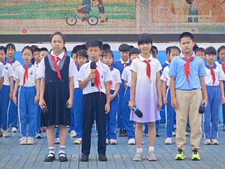 感恩伴我行 温情暖校园——罗芳小学三年级5班开展感恩主题教育