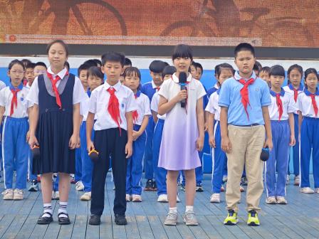 感恩伴我行 温情暖校园——罗芳小学三年级5班开展感恩主题教育