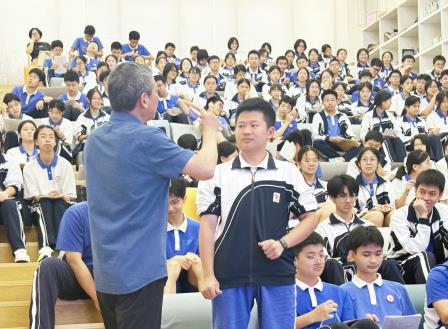 名师领航备中考 妙笔生花向未来—深圳北理莫斯科大学附属布心中学开展中考作文专题讲座