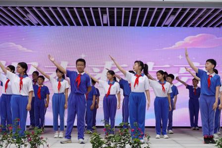 美育润心田 盛典启华章——深圳市布心小学举行主题升旗仪式暨校园艺术节启动仪式