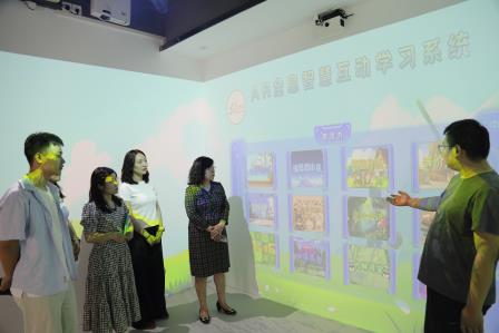 科技赋能特教 智慧点亮星园 ——星园学校开展AR全息智慧互动学习系统体验活动