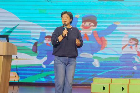 大爱润童心 慈善伴成长 ——罗湖小学开展慈善文化课堂讲座