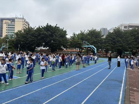 筑牢安全防线，守护生命成长——深圳市翠茵学校开展地震应急疏散演练活动 　　