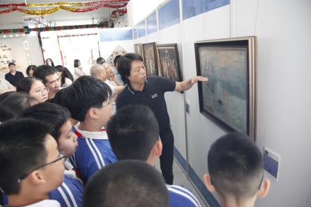 美育童心，艺启新程：一场与名画的“零距离”对话 ——深圳市东昌小学举行“百幅名画名家名师进校园”活动