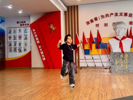 童星闪耀雷锋园 ——罗湖小学在雷锋园举办第二期“校园好声音”