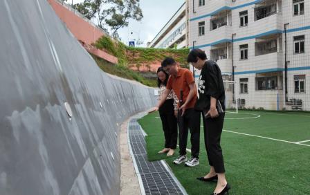 守正笃行践初心，筑牢防线惠师生 ——梧桐小学迎接区教育局调研组专项调研督导