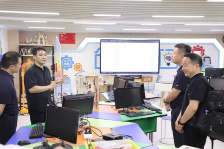 深化AI教育融合，智慧课堂共启新篇——四川省教育访问团莅临深圳市水田小学开展交流