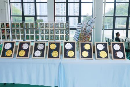 艺彩绽放 美润仙桐——深圳市仙桐实验小学举行艺术节作品展暨母亲节作品展活动