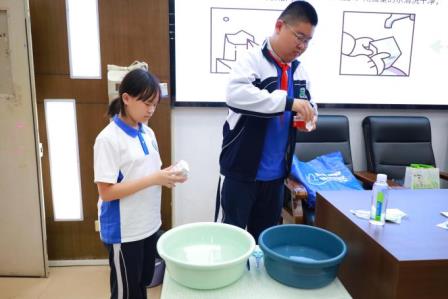 “减塑”进校园，青春“绿”动时 ——记“2026美丽罗湖我先行”生态文明讲师进校园活动