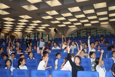 罗湖外语小学联合深圳市生态环境局举办气候科普讲座