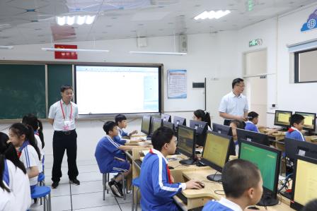 罗湖区教育督导室第八责任区到红桂小学开展专项督导工作