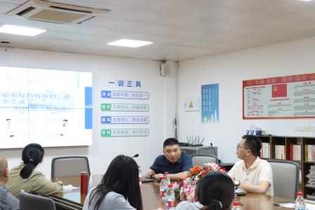 党建领航名师赋能，以研促教共筑成长——太白实验学校举行“名师进课堂”活动