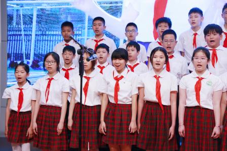 深圳市仙桐实验小学举行“美润仙桐乐享未来”校园艺术节开幕式暨校园科技节、足球赛颁奖仪式