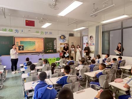 班班有歌声，处处展风采——深圳市仙桐实验小学开展班歌合唱比赛活动