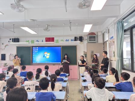 班班有歌声，处处展风采——深圳市仙桐实验小学开展班歌合唱比赛活动