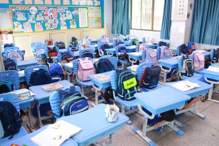 罗芳小学开展防震减灾应急疏散演练 筑牢校园安全防线