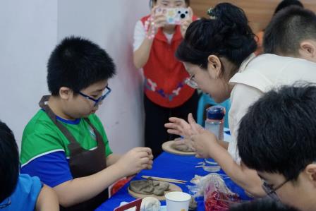 陶润童心 湾区同行 ——罗湖小学举办粤港澳姊妹学校非遗陶塑交流活动