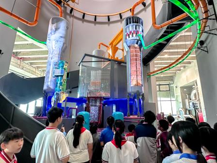 研学纪实｜探秘大国重器·点亮科学梦想 华美外国语学校走进中广核大亚湾核能科技馆研学行