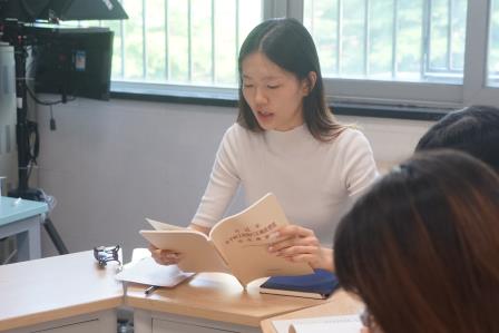 树立正确政绩观 立足岗位践初心  ——— 罗湖小学党支部开展树立和践行正确政绩观专题读书会