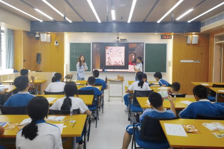 双向奔赴促衔接，深耕课堂助贯通 ——布心小学六年级师生走进布心中学开展小初贯通研讨活动