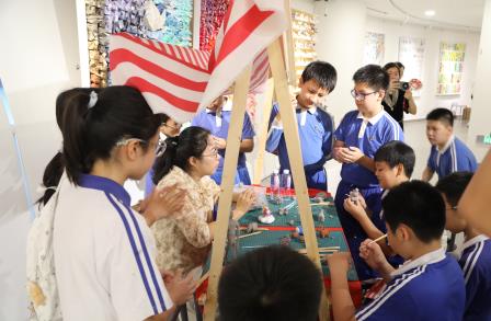 双向奔赴促衔接，深耕课堂助贯通 ——布心小学六年级师生走进布心中学开展小初贯通研讨活动