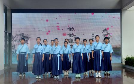 以美育心灵 以艺扬中华 ——深圳市翠北实验小学第十三周升旗仪式暨艺术节启动仪式圆满举行