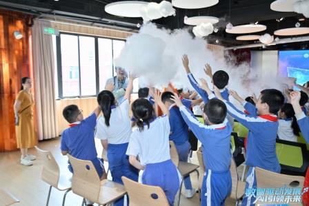 数智驱动发展，AI引领未来 ——罗湖小学受邀参加全国科技活动周（罗湖）启动仪式