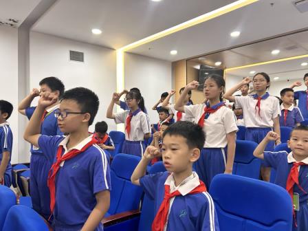 童心向党启新程 薪火相传筑荣光 —— 深圳市罗湖区侨香实验学校举行首批新队员入队仪式