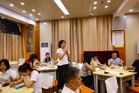 以赛促教砺深耕，AI赋能启新程 ——华丽小学召开“AI三维导学”课堂教学大赛总结会‌