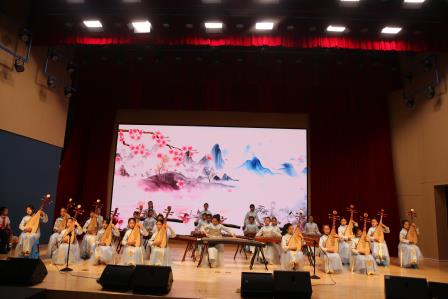 高举队旗跟党走，做新时代好少年——深圳市翠竹外国语实验学校2026年“六一”儿童节庆祝活动圆满举行