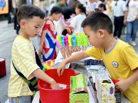 守护数字时代的童年——深圳市罗湖区托幼幼教集团“六一”活动精彩纷呈