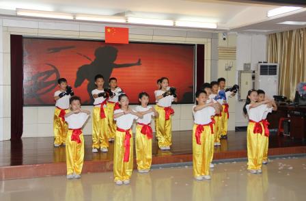 童邻共融 湾区童行——深港澳三地儿童齐聚南湖小学同台联欢共庆“六一”
