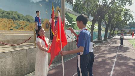珍藏红领巾 迈向新征程——侨香实验学校2026年少先队员离队仪式圆满举行