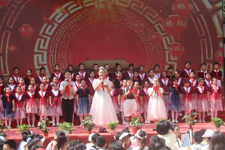 童心展才艺  逐梦向未来 ——人民小学举行创客艺术节暨庆“六一”文艺汇演及游园活动